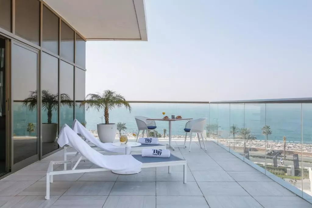 Th8 Palm Dubai Beach Resort